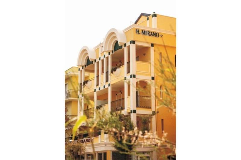 Hotel Merano ミザーノ・アドリアーティコ エクステリア 写真